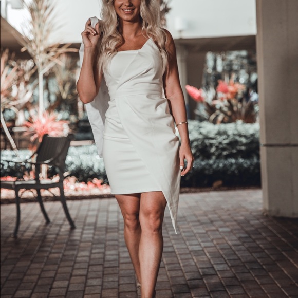 Lulus Dresses & Skirts - Lulus white formal cocktail dress
